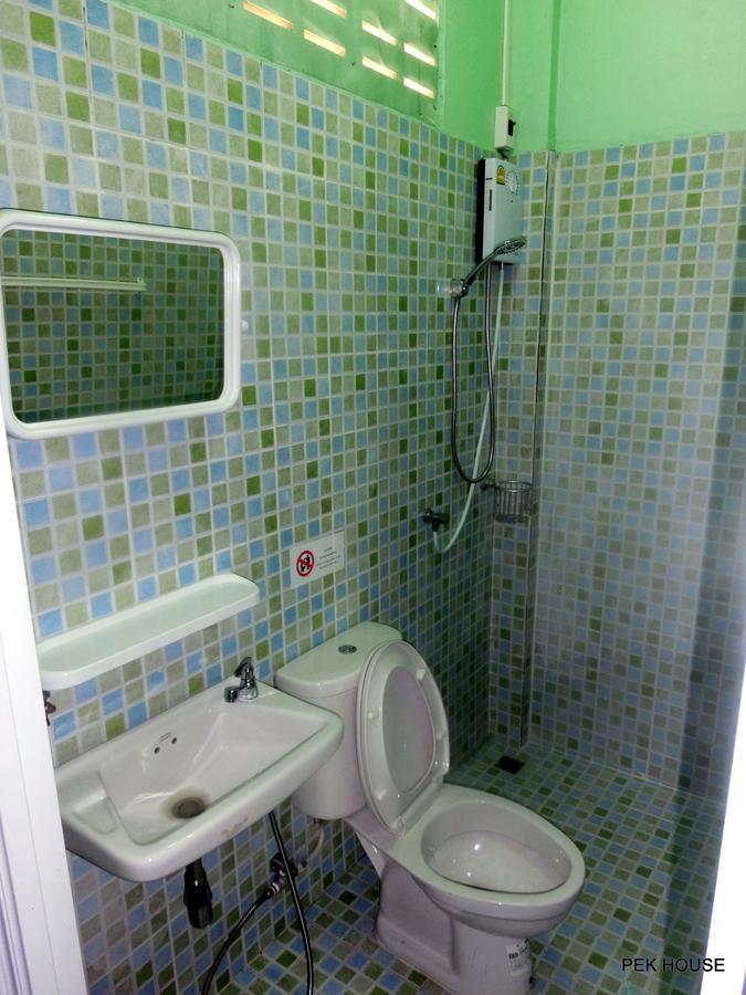 Pek House Apartment Phuket Ngoại thất bức ảnh