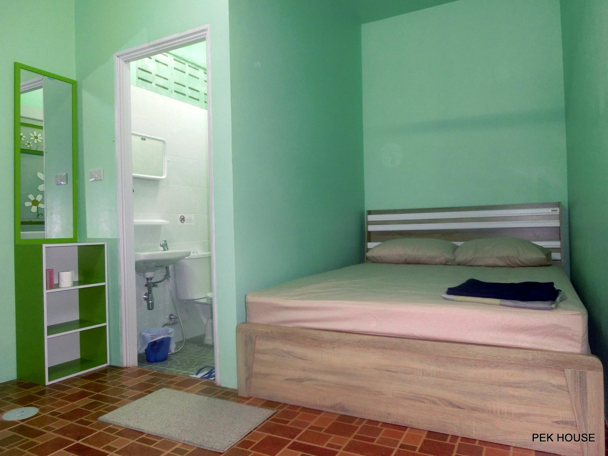 Pek House Apartment Phuket Ngoại thất bức ảnh